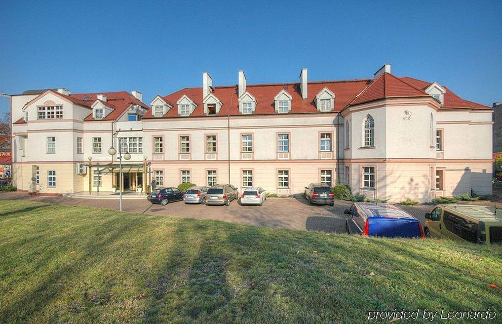 Hotel Calisia Kaliszki Exterior foto