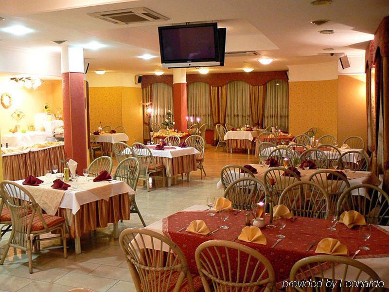 Hotel Calisia Kaliszki Restaurante foto