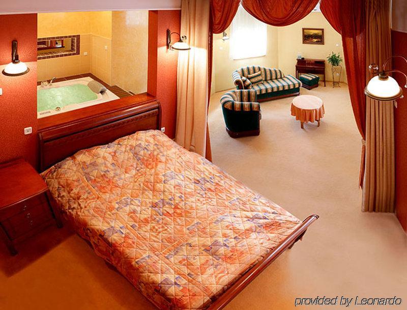 Hotel Calisia Kaliszki Quarto foto